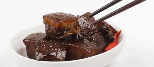 Braised pork belly (Hong shao rou)