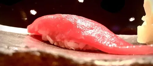 Maguro nigiri sushi