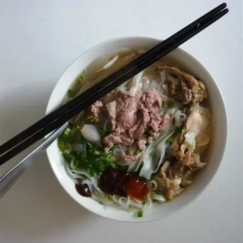 Northern Vietnamese Beef Pho (Phở bò tái chín)