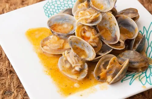Almejas a la marinera