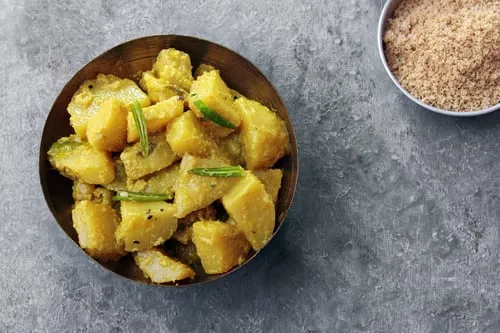Potatoes in Poppy Seed Sauce (Aloo posto)
