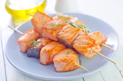 Anticuchos de pescado