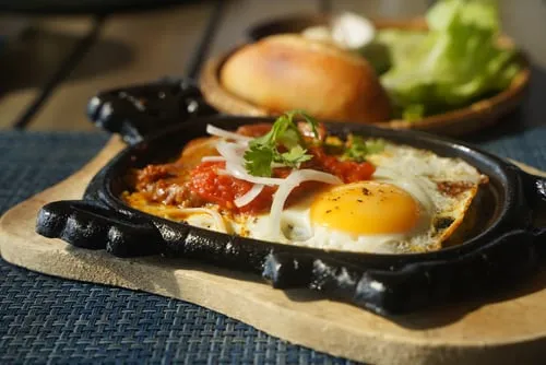 Vietnamese Steak and Eggs (Bò né)