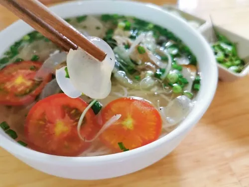 Rice Vermicelli with Jellyfish and Fish (Bún cá sứa)