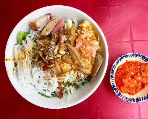 Da Nang-Style Rice Noodles with Fermented Fish Sauce and Pork (Bún mắm Da Nang)