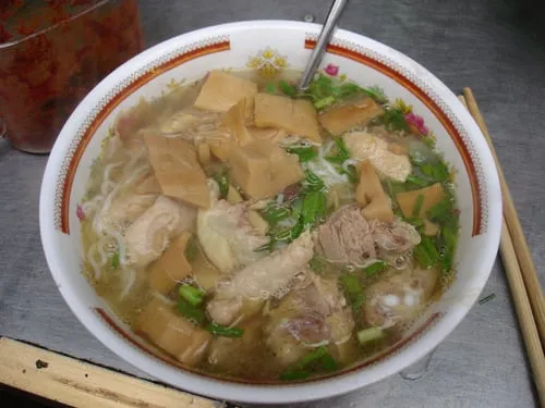 Duck Noodle Soup with Bamboo Shoots (Bún măng vịt)
