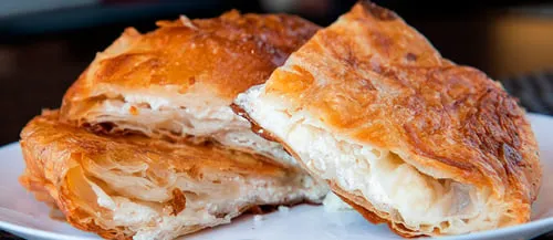 Burek sa sirom