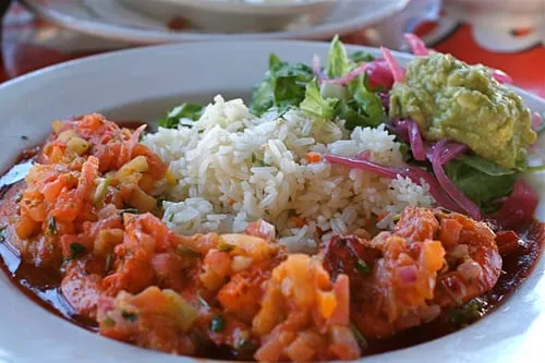 Camarones enchipotlados