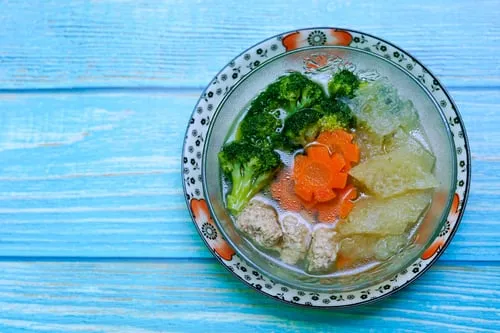 Vietnamese Pork Rind Soup (Canh bóng)