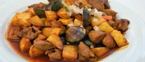 Carne de porco à Alentejana