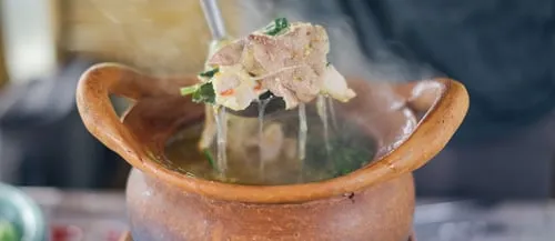 Thai Meat Hotpot with Galangal and Lemongrass (Chim chum)