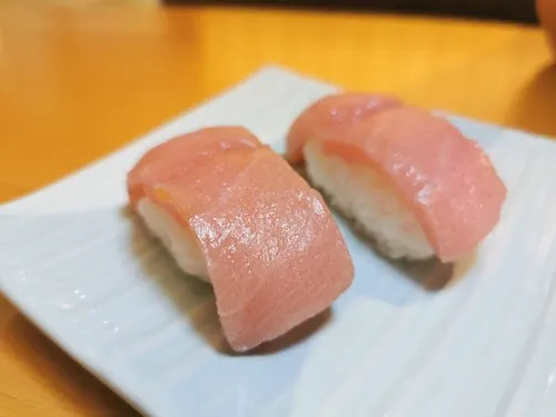 Chutoro nigiri sushi