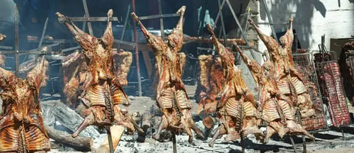 Cordero patagónico al asador