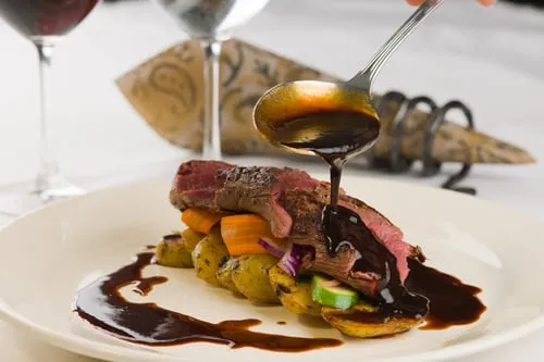 Reindeer Roast with Game Sauce (Dyrestek med viltsaus)