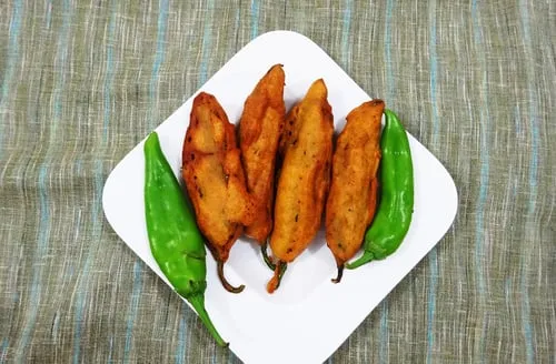 Hari mirch ke pakodey