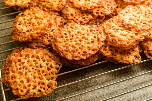 Lace Oat Cookies (Havrekniplekaker)