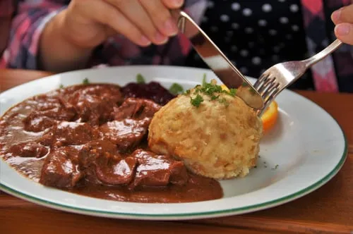 Venison goulash (Hirschgulasch)