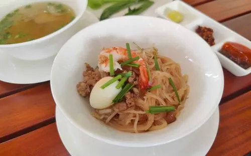 Vietnamese Dry Noodles (Hủ tiếu khô)