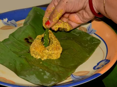 Ilish macher paturi
