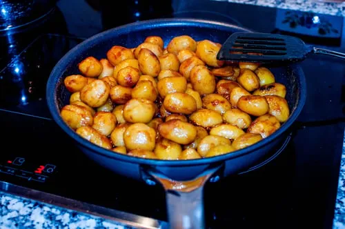 Caramel Potatoes (Karamellkartoffeln)