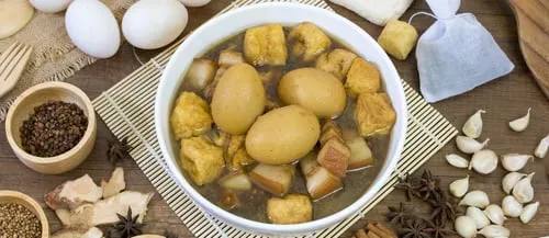 Thai Egg Stew (Khai phalo)