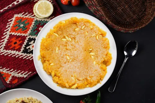 Turmeric Rice Pudding (Moufataka)