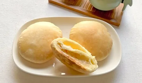 Nǎiyóu sū bǐng