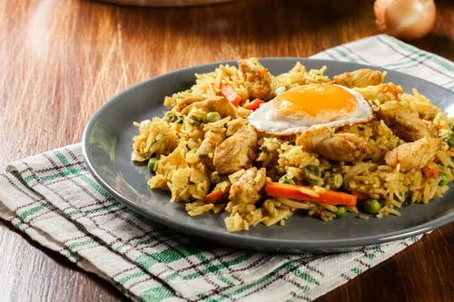 Turmeric Fried Rice (Nasi goreng kunyit)