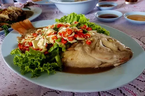Steamed Fish with Lime Garlic Sauce (Pla neung manao)
