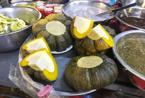 Thai Pumpkin Custard (Sangkhaya fak thong)