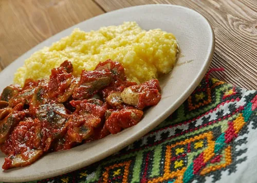 Tocană de ciuperci