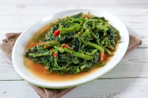 Stir-Fried Water Spinach (Tumis kangkung)